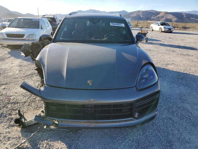 Photo 5 from auction – 2019 PORSCHE CAYENNE TU with VIN WP1AF2AY4KDA81842