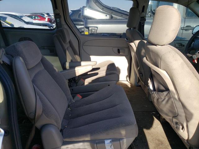 Photo 11 from auction – 2005 CHRYSLER TOWN & COU with VIN 2C8GP54LX5R506149