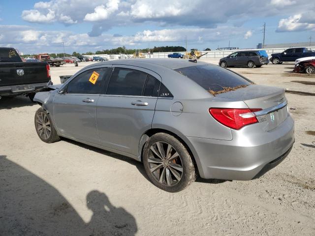 Photo 2 from auction – 2013 CHRYSLER 200 LIMITE with VIN 1C3CCBCG2DN727792