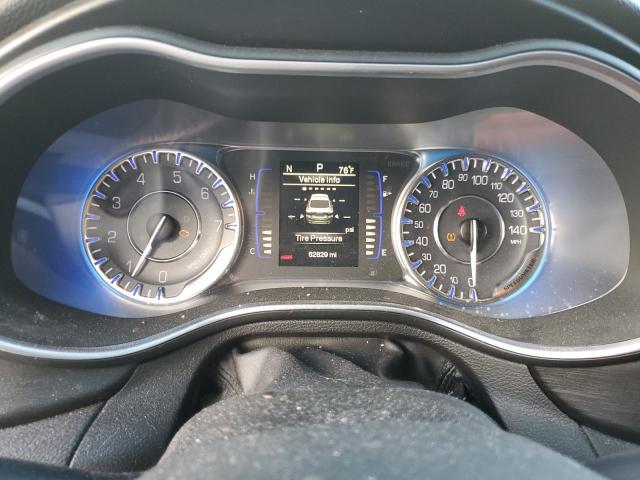 Photo 9 from auction – 2015 CHRYSLER 200 LIMITE with VIN 1C3CCCAB6FN654717