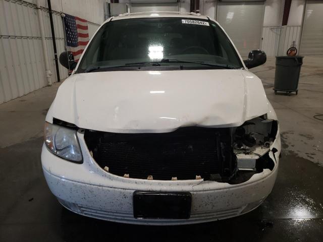 Photo 5 from auction – 2003 CHRYSLER TOWN & COU with VIN 2C8GP64L23R203434