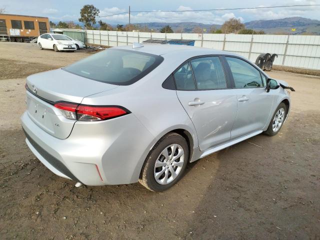 Photo 3 from auction – 2021 TOYOTA COROLLA LE with VIN 5YFEPMAE4MP258701