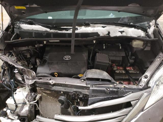 Photo 12 from auction – 2014 TOYOTA SIENNA XLE with VIN 5TDYK3DC9ES442041