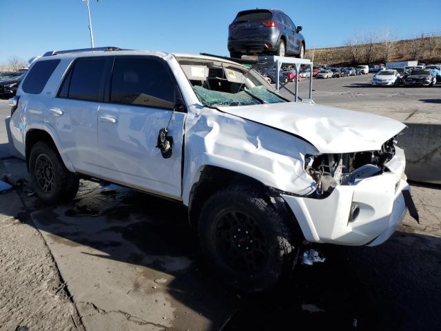 Photo 4 from auction – 2018 TOYOTA 4RUNNER SR with VIN JTEBU5JR4J5484696
