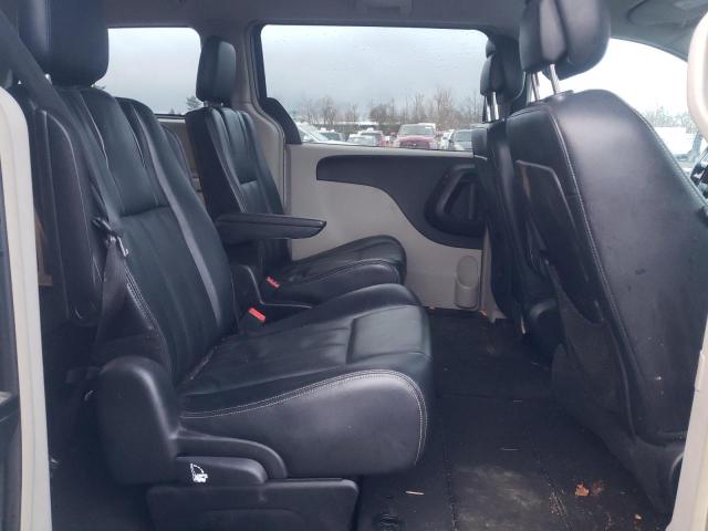 Photo 11 from auction – 2013 CHRYSLER TOWN & COU with VIN 2C4RC1BG7DR657713