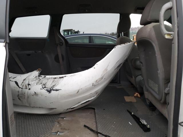 Photo 11 from auction – 2010 TOYOTA SIENNA CE with VIN 5TDKK4CCXAS339265