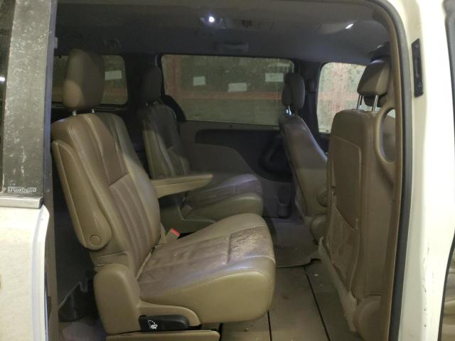 Photo 11 from auction – 2011 CHRYSLER TOWN & COU with VIN 2A4RR8DG0BR609305