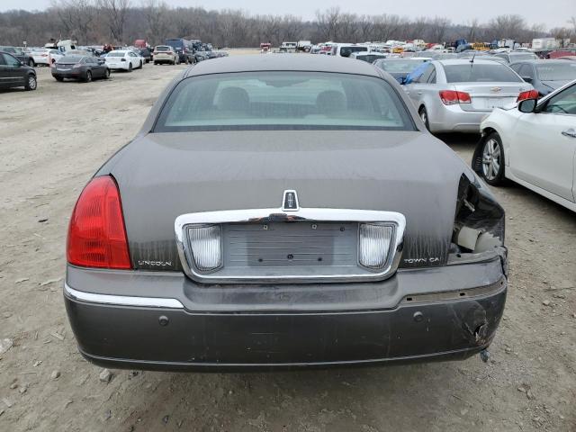 Photo 6 from auction – 2004 LINCOLN TOWN CAR U with VIN 1LNHM83W74Y622328