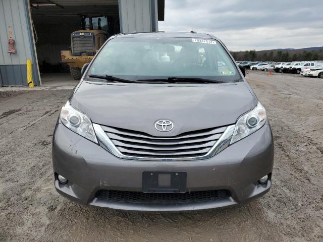 Photo 5 from auction – 2017 TOYOTA SIENNA XLE with VIN 5TDDZ3DC7HS181460