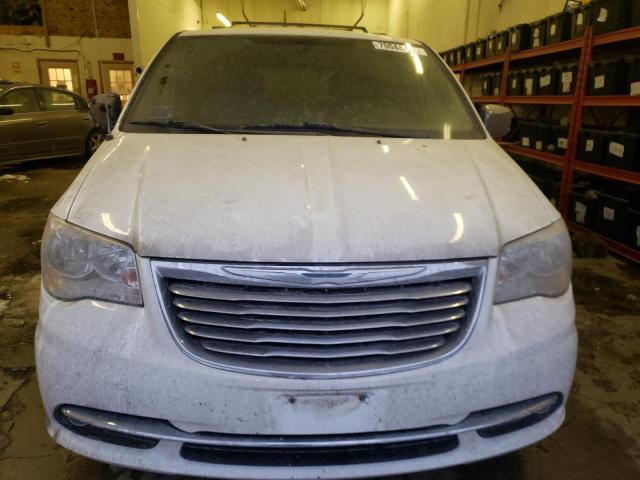 Photo 5 from auction – 2011 CHRYSLER TOWN & COU with VIN 2A4RR8DG0BR609305