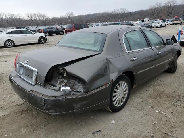 Photo 3 from auction – 2004 LINCOLN TOWN CAR U with VIN 1LNHM83W74Y622328