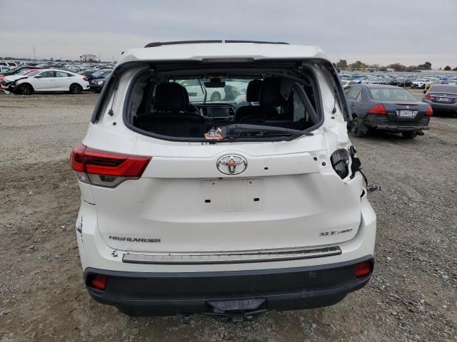 Photo 6 from auction – 2019 TOYOTA HIGHLANDER with VIN 5TDJZRFH0KS594777