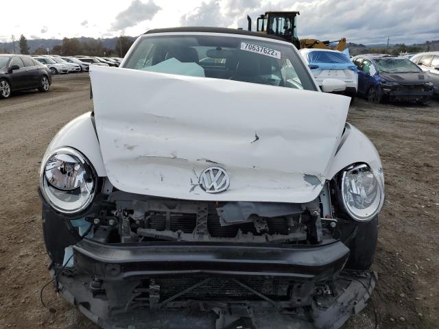 Photo 5 from auction – 2013 VOLKSWAGEN BEETLE with VIN 3VW5P7AT6DM828556