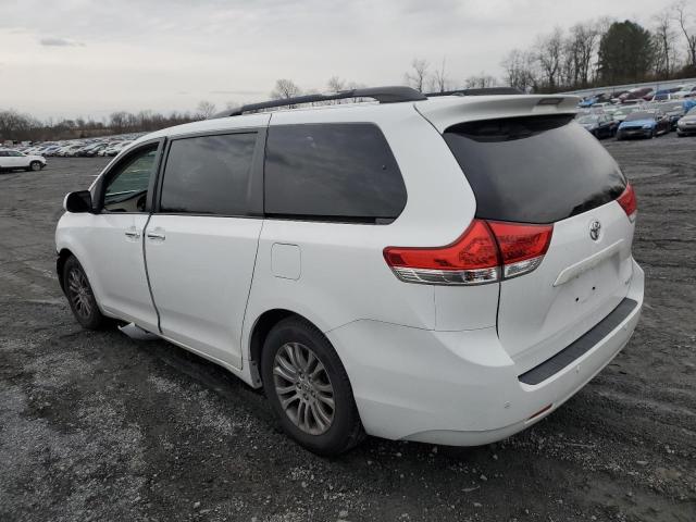 Photo 2 from auction – 2013 TOYOTA SIENNA XLE with VIN 5TDYK3DC8DS299095