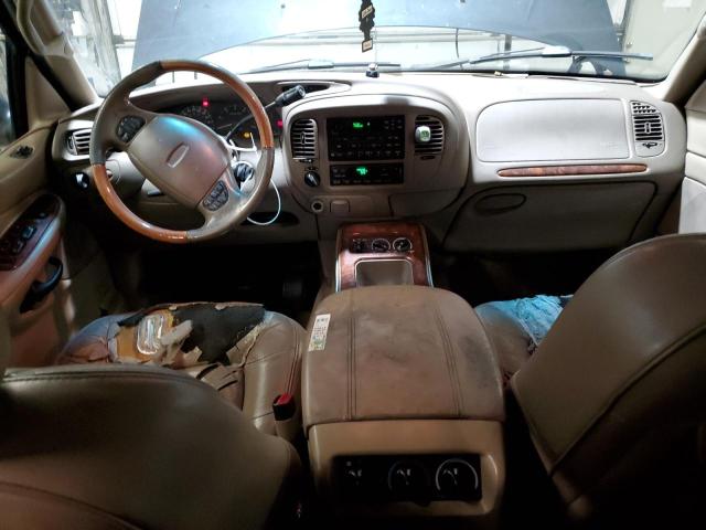 Photo 8 from auction – 2000 LINCOLN NAVIGATOR with VIN 5LMFU28A8YLJ22325