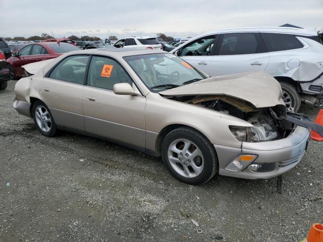 Zdjęcie 4 z aukcji – 2000 LEXUS ES 300 z VIN JT8BF28G9Y0239884