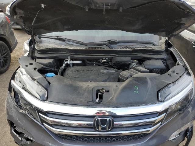 Photo 12 from auction – 2018 HONDA PILOT ELIT with VIN 5FNYF6H04JB030811