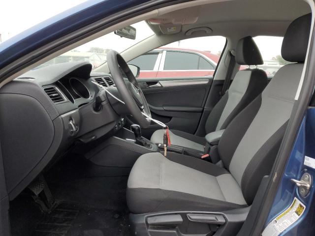 Photo 7 from auction – 2017 VOLKSWAGEN JETTA S with VIN 3VW2B7AJXHM262584