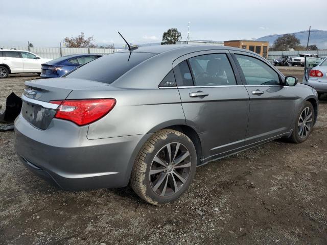 Photo 3 from auction – 2012 CHRYSLER 200 TOURIN with VIN 1C3CCBBG7CN300382