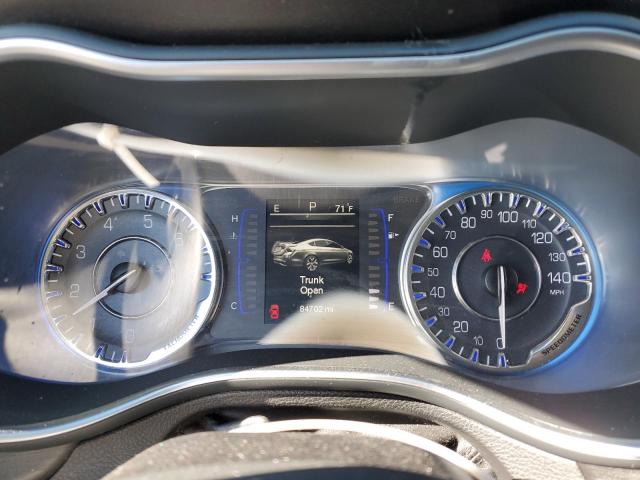 Photo 9 from auction – 2015 CHRYSLER 200 LIMITE with VIN 1C3CCCAB5FN690236