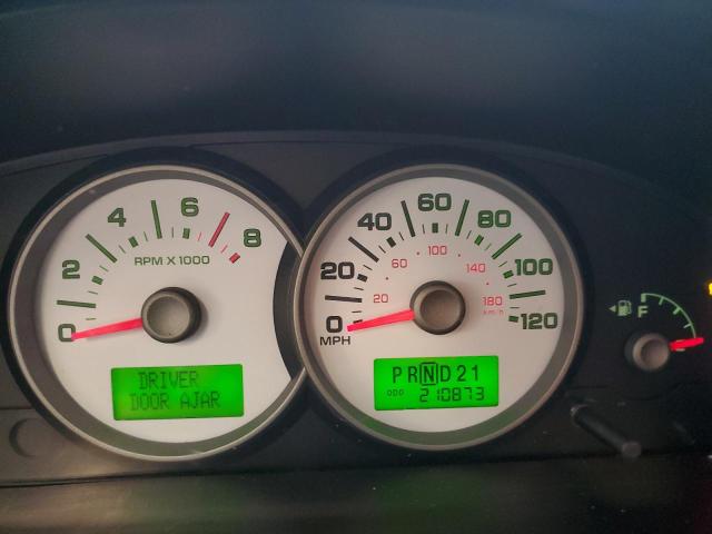 Photo 9 from auction – 2005 FORD ESCAPE LIM with VIN 1FMYU94185KA16548