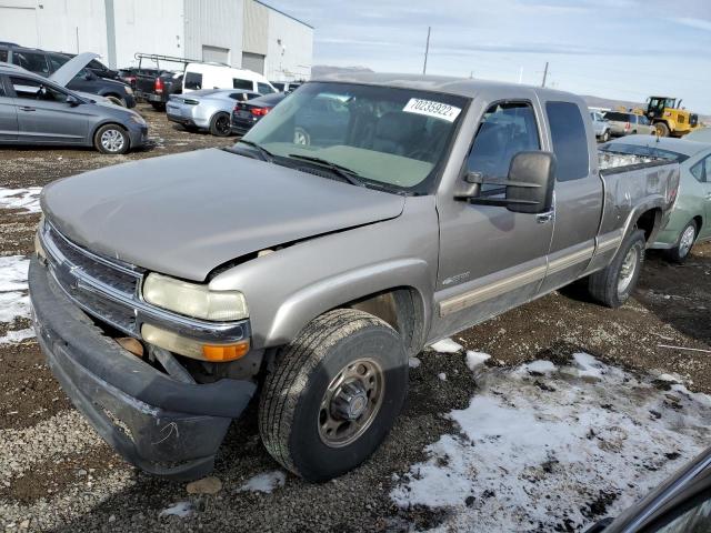 CHEVROLET SILVERADO 2000 with VIN 1GCGK29U9YZ136368 - Photo from auction