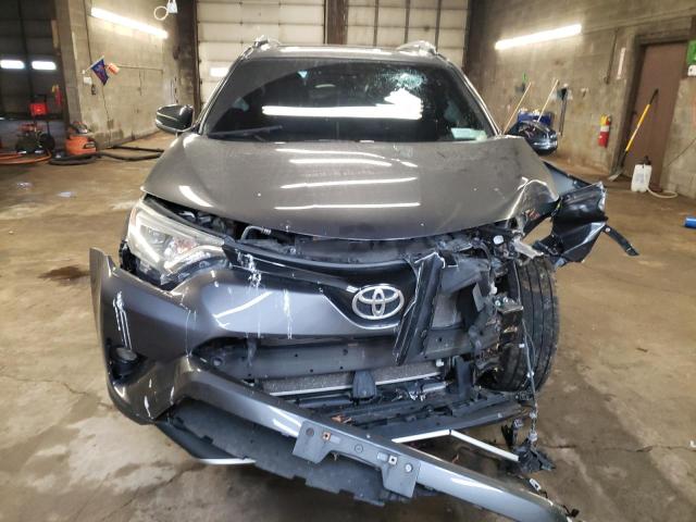 Photo 5 from auction – 2016 TOYOTA RAV4 SE with VIN JTMJFREV4GJ084890