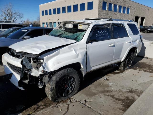TOYOTA 4RUNNER SR 2018 with VIN JTEBU5JR4J5484696 - Photo from auction