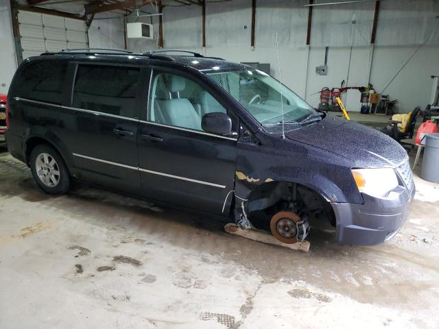 Photo 4 from auction – 2010 CHRYSLER TOWN & COU with VIN 2A4RR5D14AR300185
