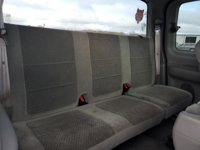 Photo 10 from auction – 2002 FORD F150 with VIN 1FTRX172X2NB04744