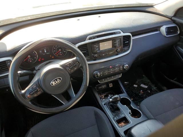 Photo 8 from auction – 2016 KIA SORENTO LX with VIN 5XYPG4A35GG056062