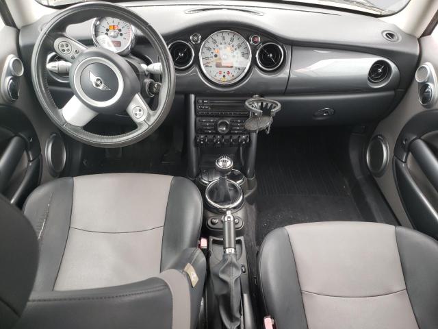 Photo 8 from auction – 2005 MINI COOPER with VIN WMWRC33425TC59500