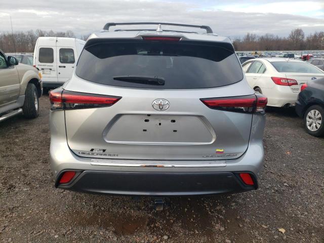 Photo 6 from auction – 2021 TOYOTA HIGHLANDER with VIN 5TDDZRBHXMS525827