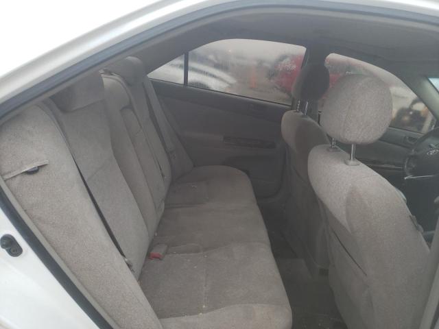 Photo 10 from auction – 2004 TOYOTA CAMRY LE with VIN JTDBE30K140283950