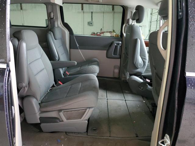Photo 11 from auction – 2010 CHRYSLER TOWN & COU with VIN 2A4RR5D14AR300185