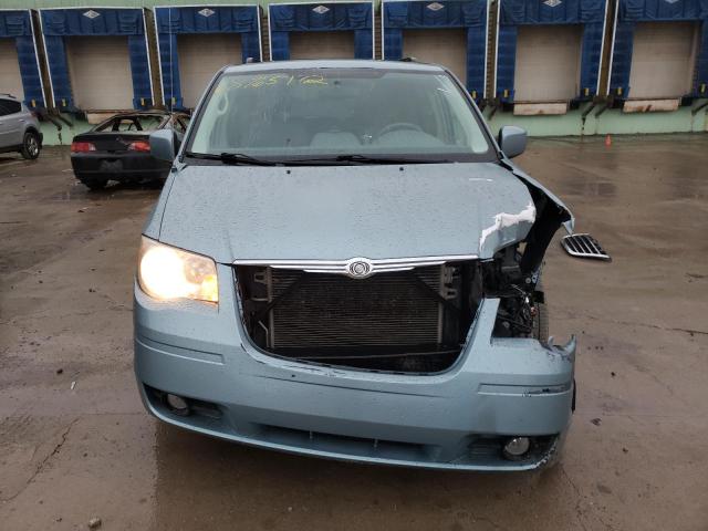 Photo 5 from auction – 2010 CHRYSLER TOWN & COU with VIN 2A4RR5D11AR278355