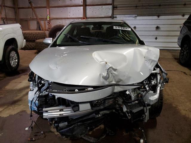 Photo 5 from auction – 2022 TOYOTA COROLLA LE with VIN 5YFEPMAE0NP330219