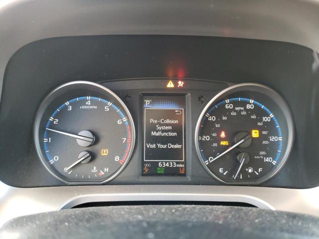 Photo 9 from auction – 2018 TOYOTA RAV4 LE with VIN JTMZFREV3JJ733086