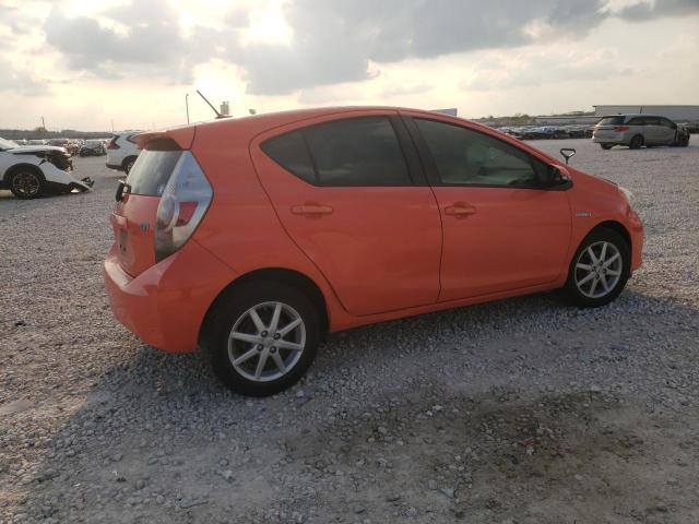 Photo 3 from auction – 2012 TOYOTA PRIUS C with VIN JTDKDTB31C1019550
