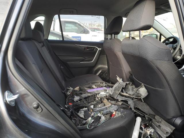 Photo 10 from auction – 2021 TOYOTA RAV4 LE with VIN JTMH1RFV4MD062863
