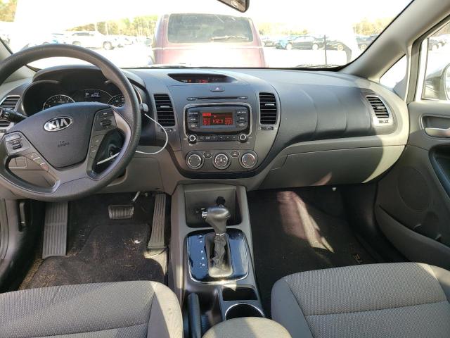 Photo 8 from auction – 2017 KIA FORTE LX with VIN 3KPFK4A76HE053523
