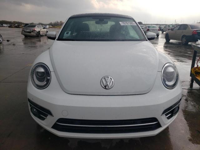 Photo 5 from auction – 2019 VOLKSWAGEN BEETLE SE with VIN 3VWJD7AT2KM712579