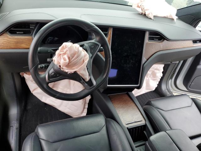 Photo 8 from auction – 2018 TESLA MODEL X with VIN 5YJXCDE20JF118298