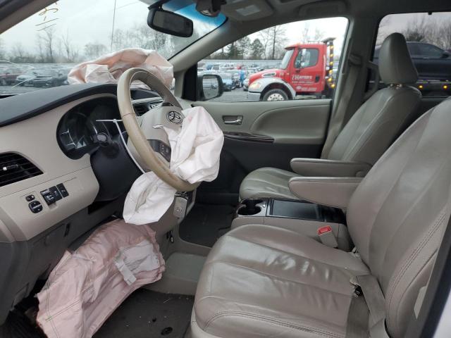 Photo 7 from auction – 2013 TOYOTA SIENNA XLE with VIN 5TDYK3DC8DS299095