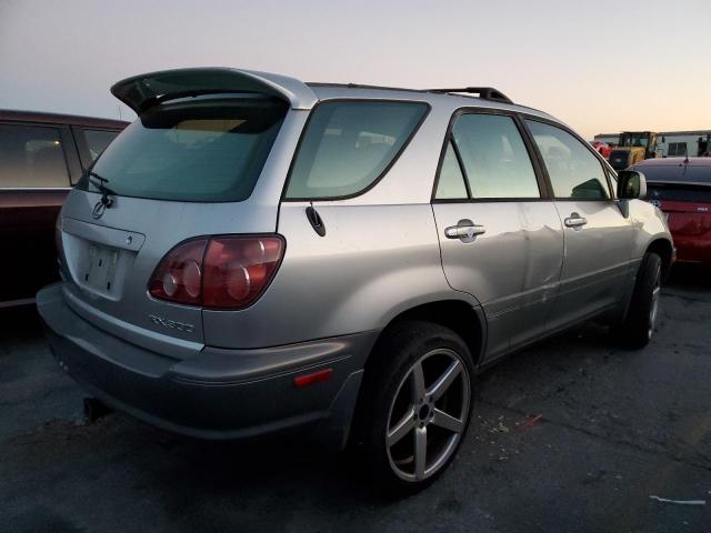 Photo 3 from auction – 2000 LEXUS RX 300 with VIN JT6HF10UXY0142725
