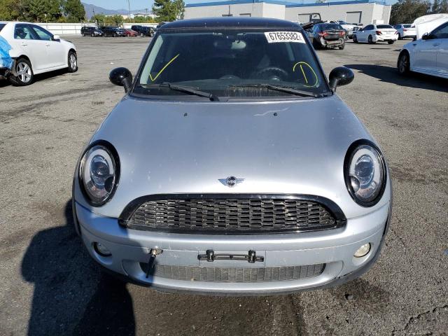 Photo 5 from auction – 2010 MINI COOPER with VIN WMWMF3C54ATZ24091