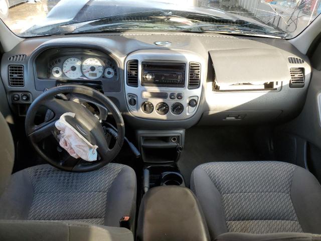 Photo 8 from auction – 2004 FORD ESCAPE XLT with VIN 1FMCU93144KA50352