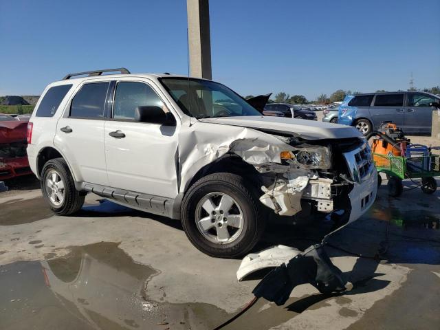 Photo 4 from auction – 2010 FORD ESCAPE XLT with VIN 1FMCU0DG9AKC58639