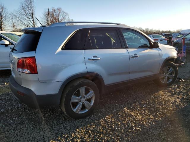 Photo 3 from auction – 2013 KIA SORENTO EX with VIN 5XYKU3A68DG390198