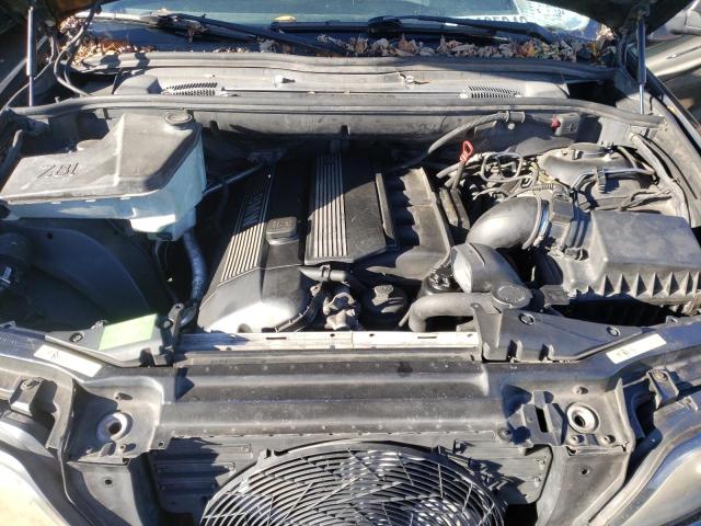 Photo 12 from auction – 2005 BMW X5 with VIN 5UXFA13515LY20113